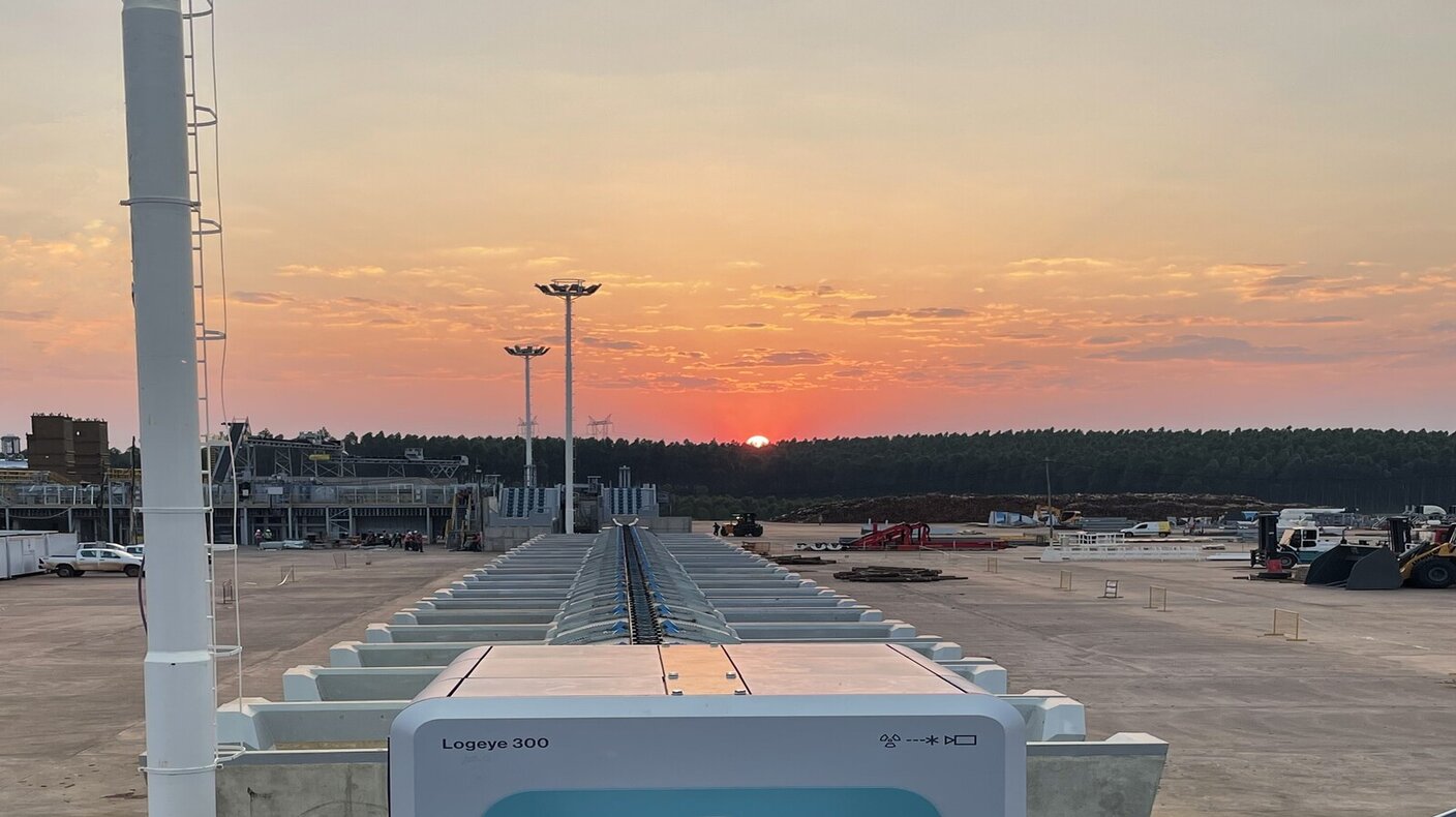 Logeye: El primer en Sudamérica con prestaciones de rayos X en Acon Timber