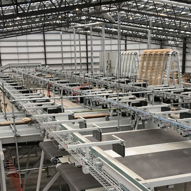 Cross-cut and finger-jointing line in New Zealand Cross-cut and finger-jointing line in New Zealand