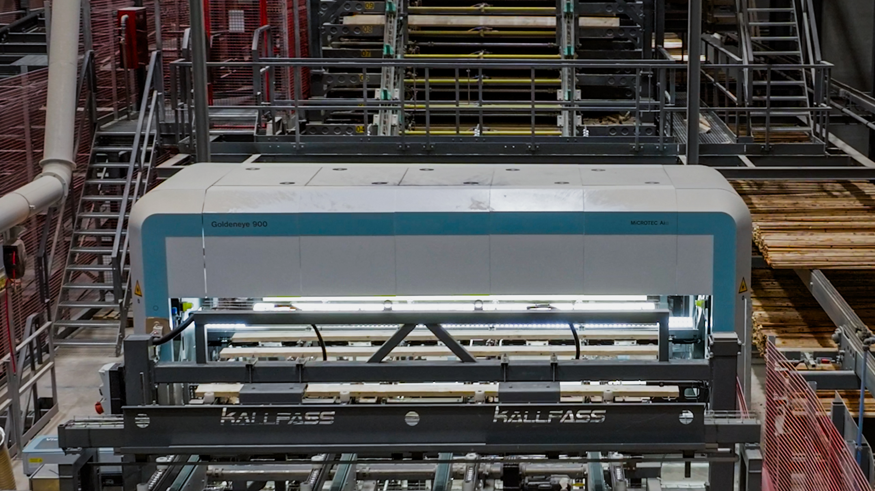 MiCROTEC - Goldeneye Transverse: Optimized Processes at best wood Schneider